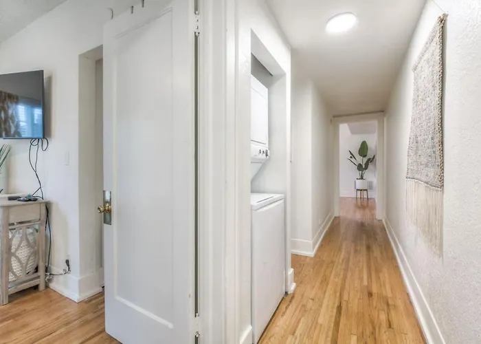 Carson Flats #4 | 1br • Near Bok• Osu Med•dtwn
