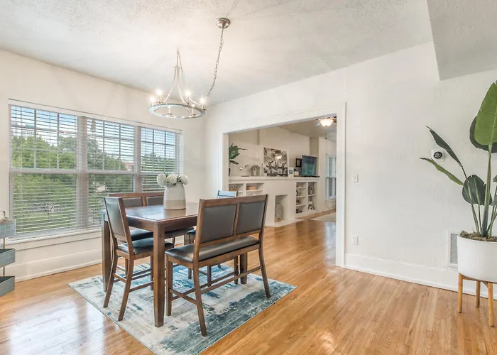Carson Flats #4 | 1br • Near Bok• Osu Med•dtwn * Tulsa