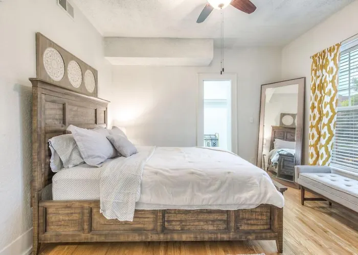 Apartment Carson Flats #4 | 1br • Near Bok• Osu Med•dtwn *