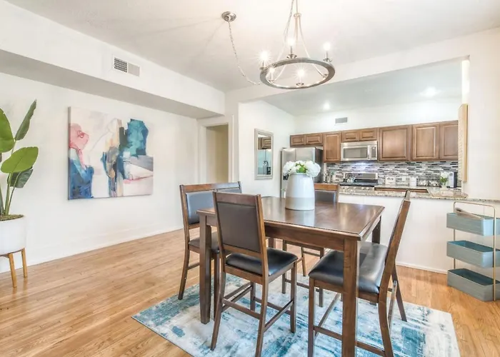 Carson Flats #4 | 1br • Near Bok• Osu Med•dtwn